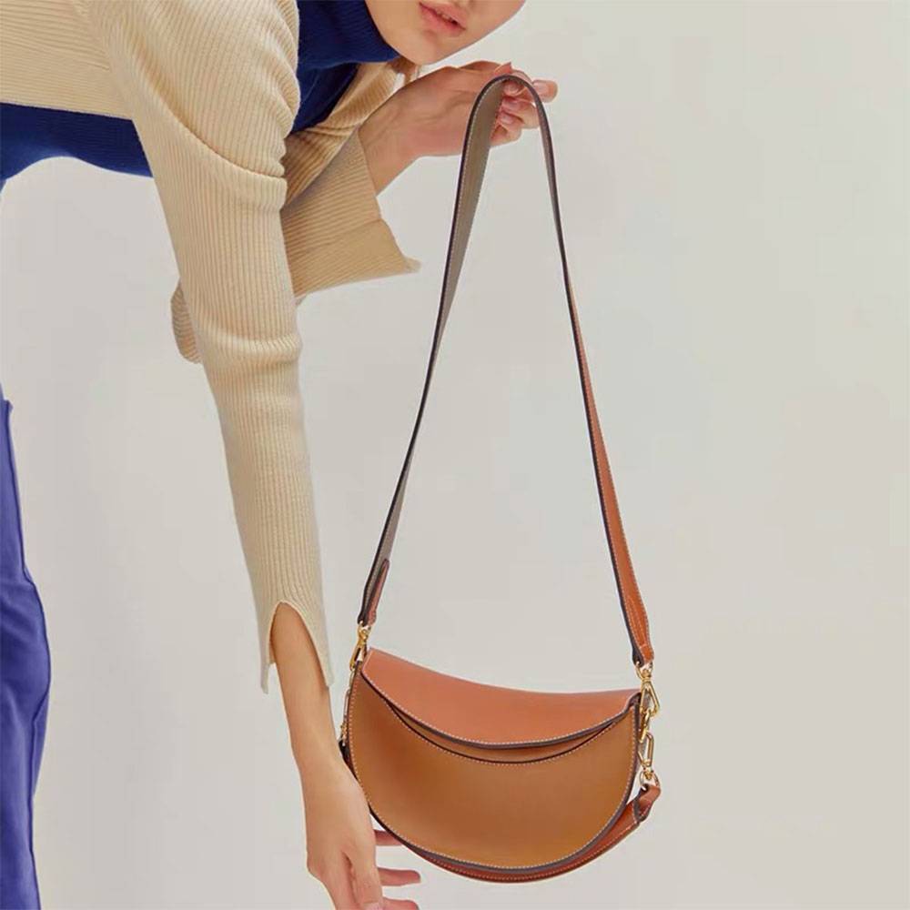 portable-retro-halfmoon-handbag