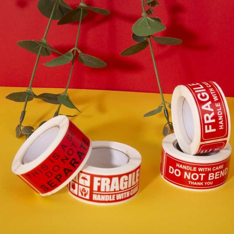 150 stickers a roll of FRAGILE fragile stickers