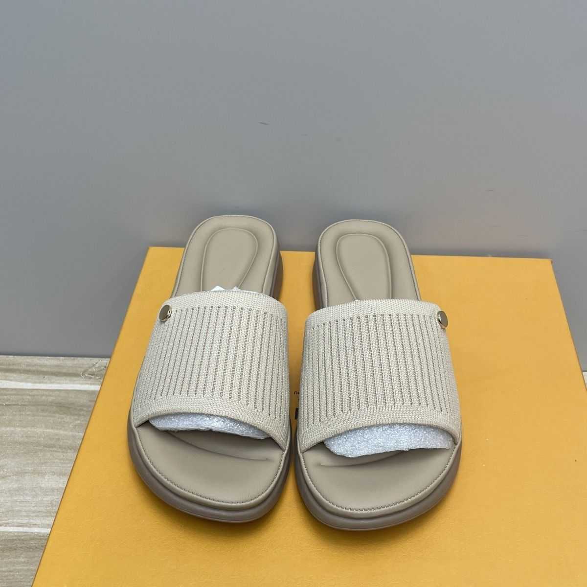 Ladies Soft Sole Slide Sandals – Lightweight Casual Home & Outdoor Slippers