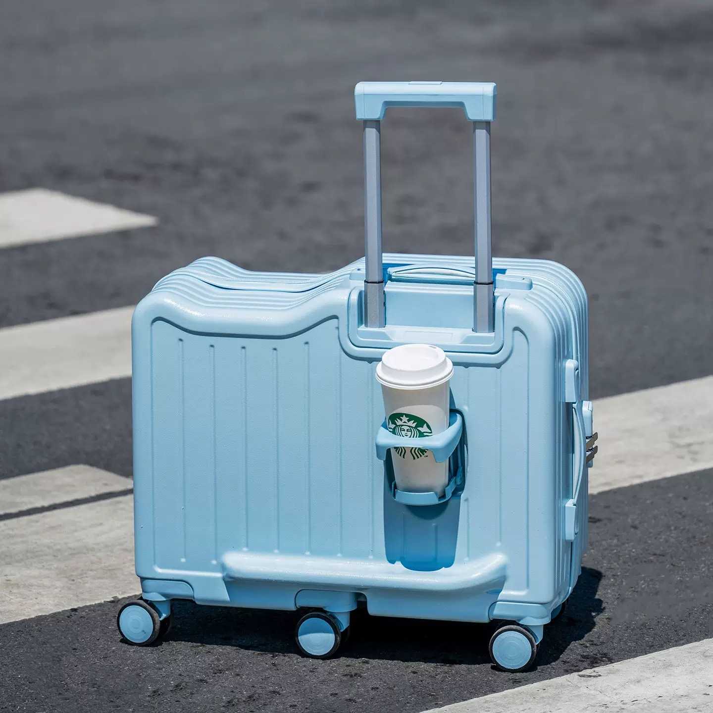 New original quality durable suitcase 22inches