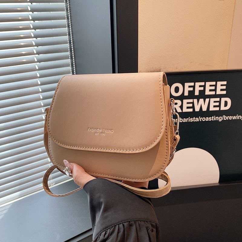 High-end niche new simple and fashionable cross-body bag