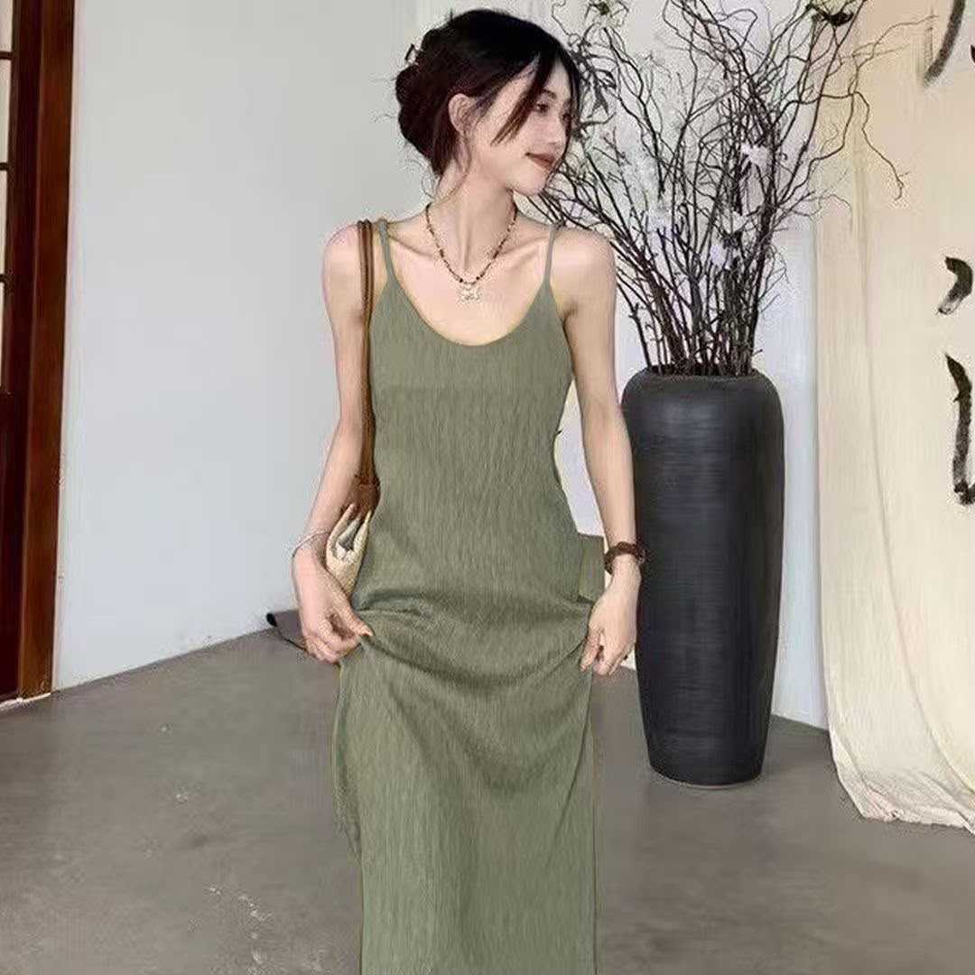 Women’s Casual Pleated Sleeveless Maxi Dress