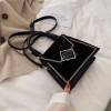 inns-women's-midi-handbag