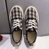 ladies sneakers