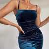 2023 instahot sexy suspender velvet dress
