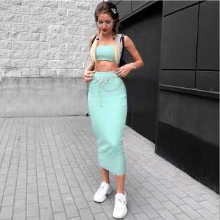 inns 2023 high-waist skirt and top