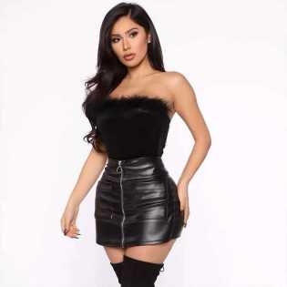 velvet-trim-strapless-bottom-vest