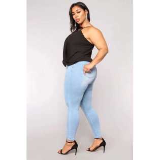 plus-size-women-denim-jeans