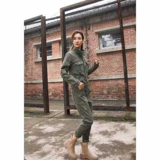 autumn-jeans-cargo-jumpsuit-for-women