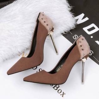 retro stiletto heels