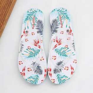 ladies flipflops