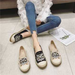 casual woven flat shoes