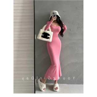catties Europe pure desire sexy low-neck skinny long-sleeved package hip fishtail dress catties Europe pure desire sexy low-neck skinny long-sleeved package hip fishtail dress