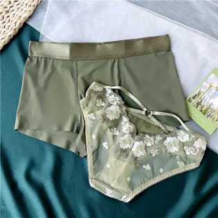 Seamless couple Ice silk sex pure cotton lace passion ultra thin underwear set
