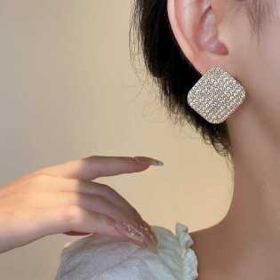 Light luxury high-grade glitter diamond square stud earrings