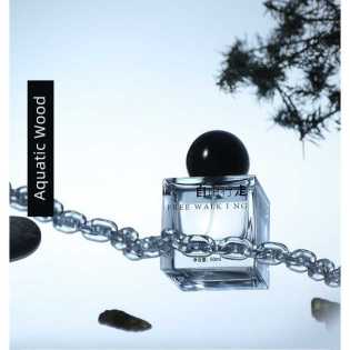 Free walking man perfume 50ml