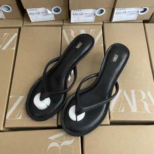 Black leather flip-flops ZR