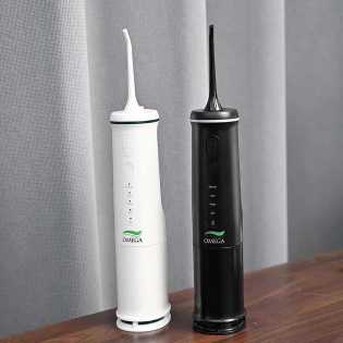 Water jet deep cleaner for teeth