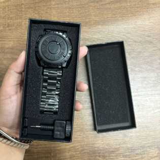 New SABR magnetic floating quartz watch stainless steel 30m