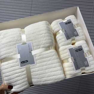 3pcs High-density water-absorbing coral towel