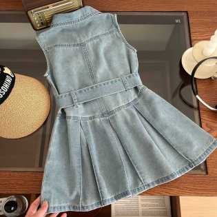 Girls' sleeveless denim skirt dress