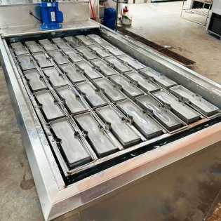 Industrial and commercial large-scale ice block making machine 0.3 tons