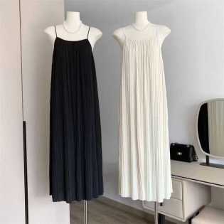 Women’s Casual Pleated Sleeveless Maxi Dress