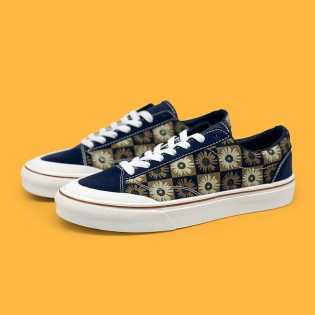 SUPS Silent blue low top canvas shoes Sunflower print casual board shoes High appearance level trend