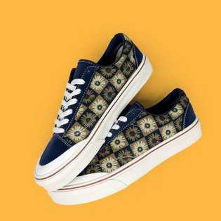 SUPS Silent blue low top canvas shoes Sunflower print casual board shoes High appearance level trend